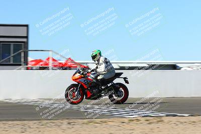 media/Jan-09-2022-SoCal Trackdays (Sun) [[2b1fec8404]]/Front Straight Speed Shots (1pm)/